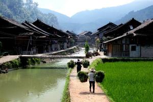 Working People In Sanjiang Village