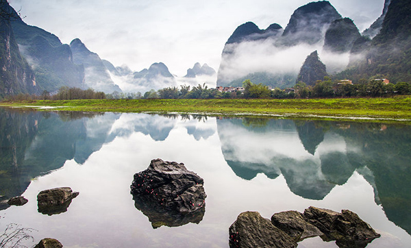 Guilin in Spring_A Fairyland of Chinese Painting Landscape