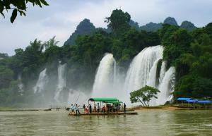 Detian Waterfall of Guangxi