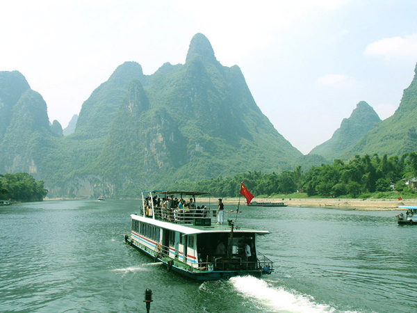 Photo, Image & Picture of Li River Cruise in Spring